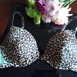 NICOLE MILLER Leopard Print Satin Bra 36C.